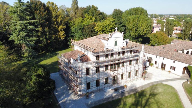 restauro facciate villa padova