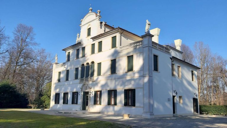 restauro facciate villa padova